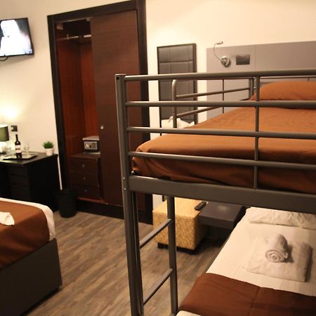 Dolce Vita Rooms Неаполь Экстерьер фото
