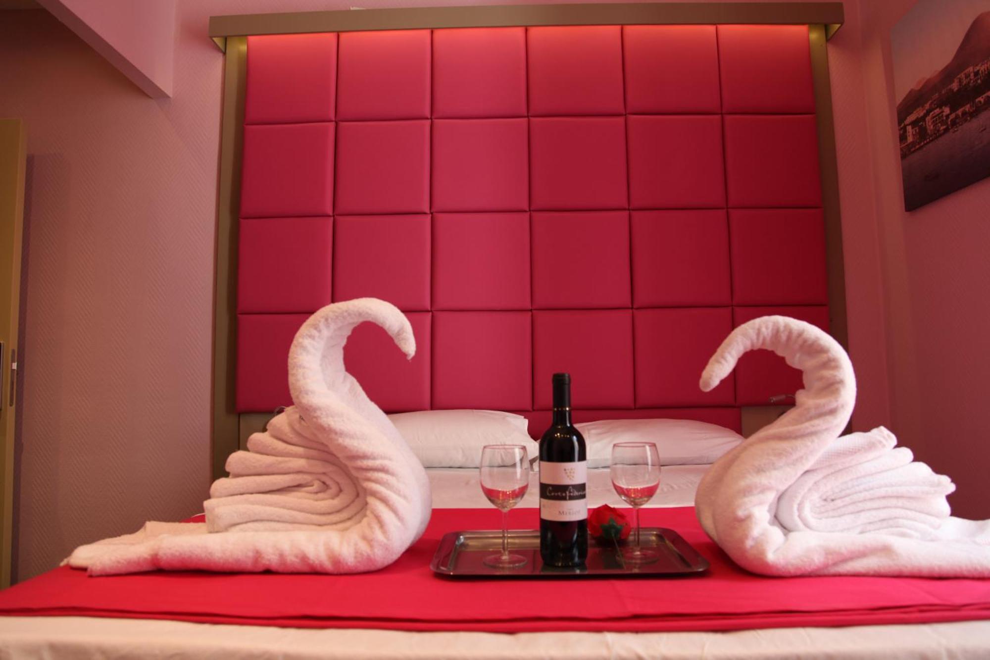 Dolce Vita Rooms Неаполь Экстерьер фото