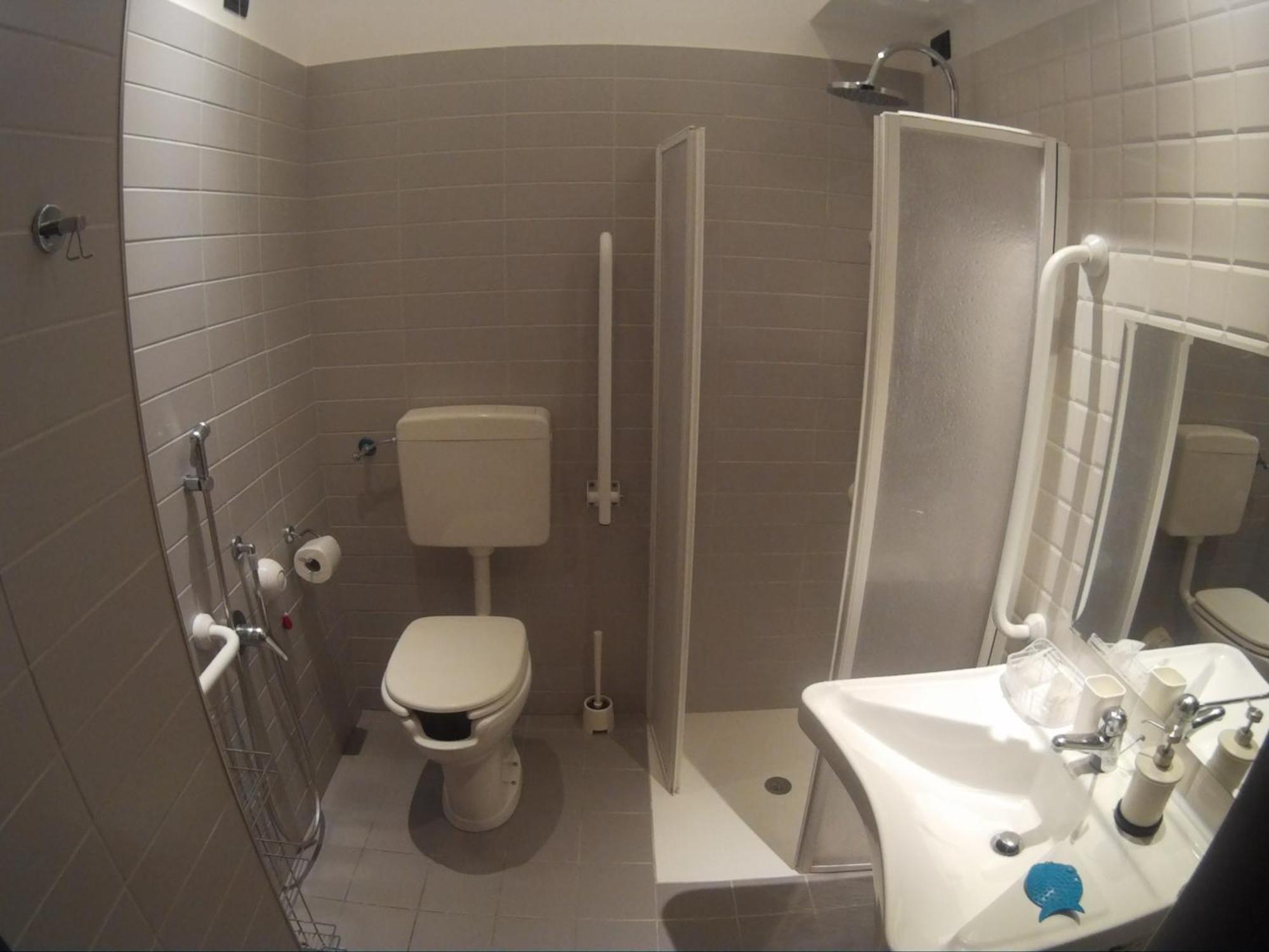 Dolce Vita Rooms Неаполь Экстерьер фото