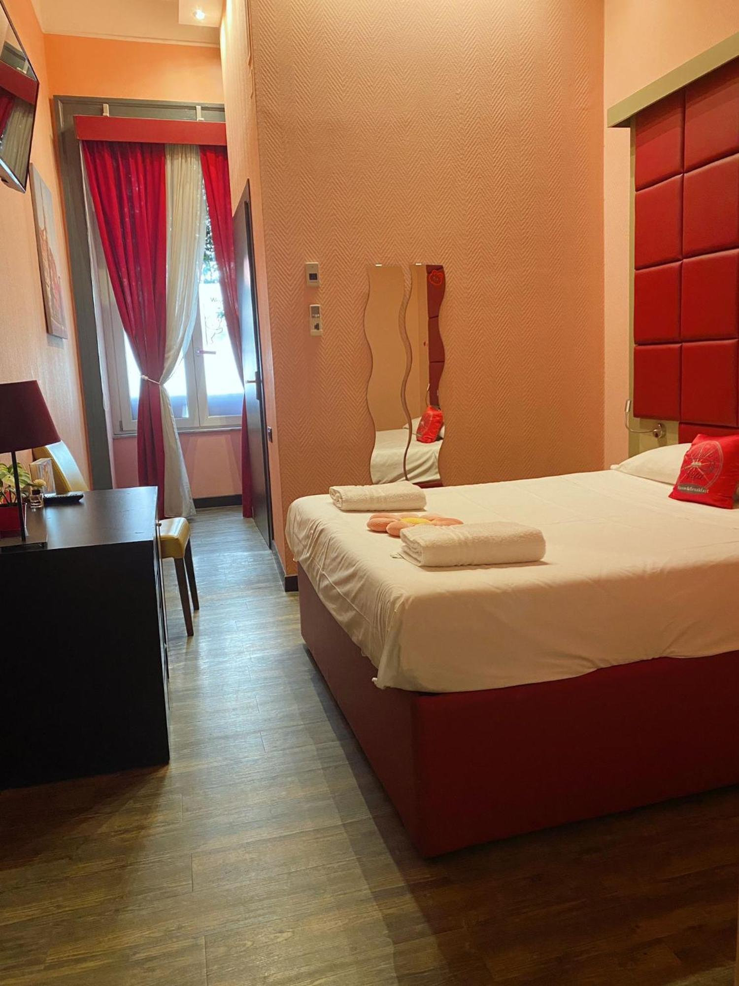 Dolce Vita Rooms Неаполь Экстерьер фото