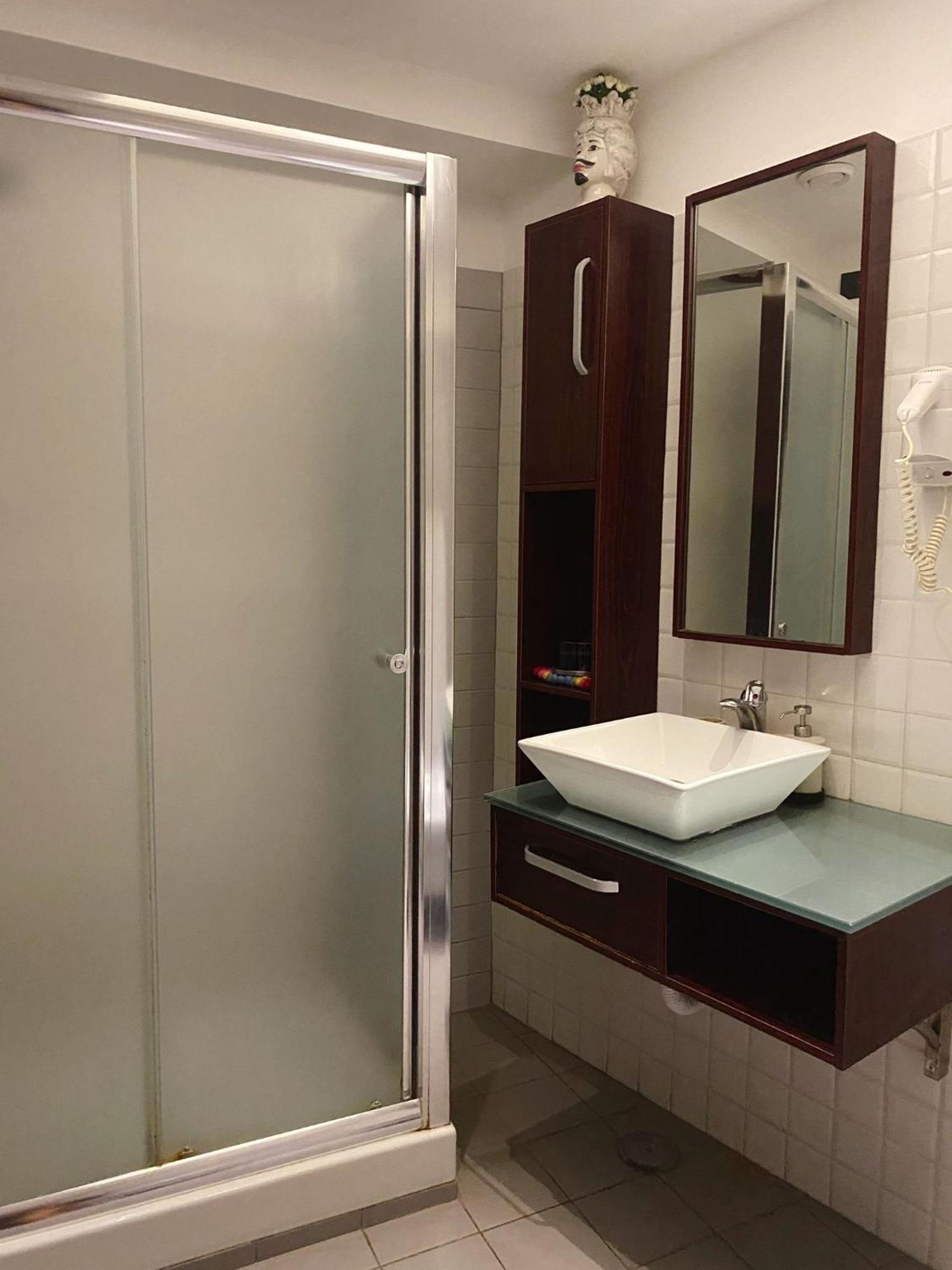 Dolce Vita Rooms Неаполь Экстерьер фото